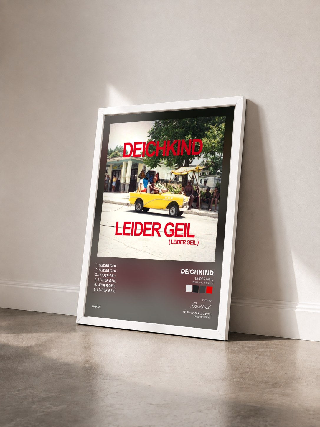 #blanc Tableau de l'album Leider geil (Leider geil) (Remix EP) de Deichkind vu de trois quarts, cadre blanc