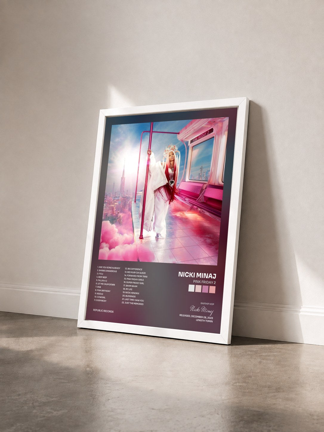 #blanc Tableau de l'album Pink Friday 2 de Nicki Minaj vu de trois quarts, cadre blanc