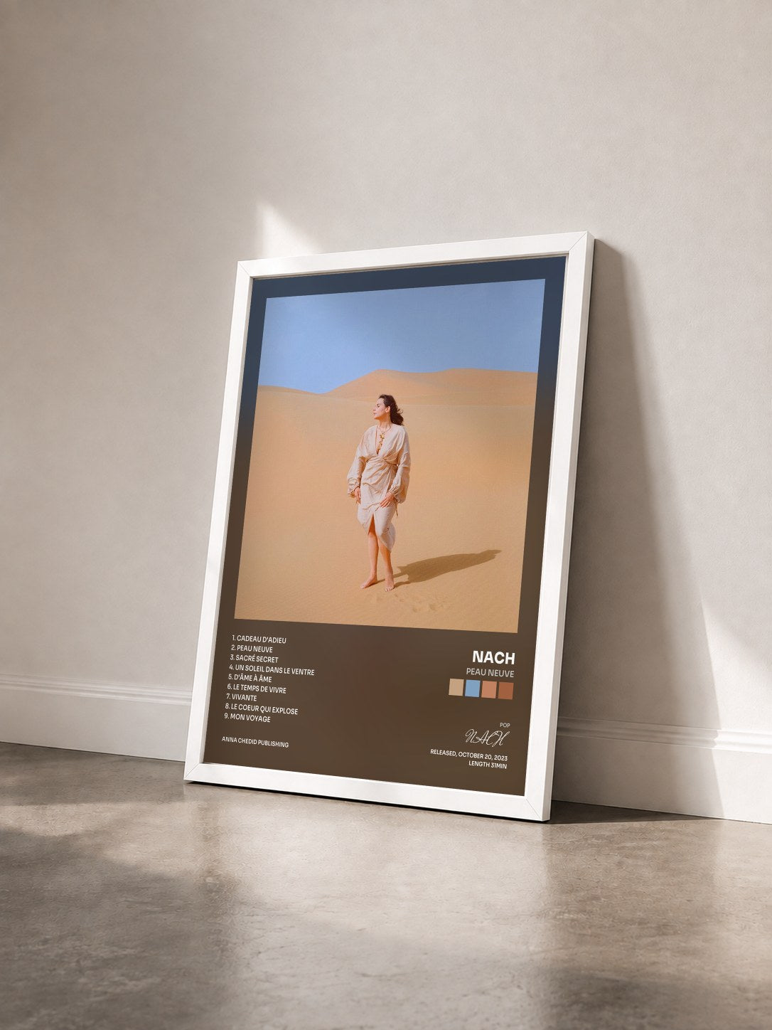 #blanc Tableau de l'album PEAU NEUVE de NACH vu de trois quarts, cadre blanc