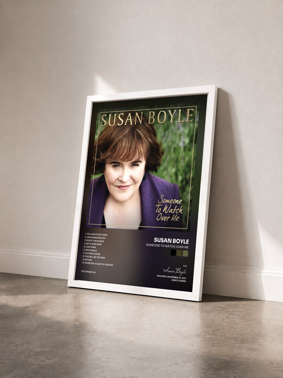 #blanc Tableau de l'album Someone to Watch Over Me de Susan Boyle vu de trois quarts, cadre blanc