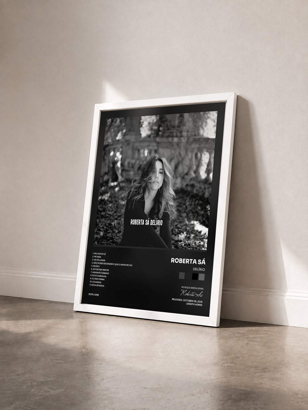 #blanc Delírio by Roberta Sá as a framed art print seen at an angle, white frame
