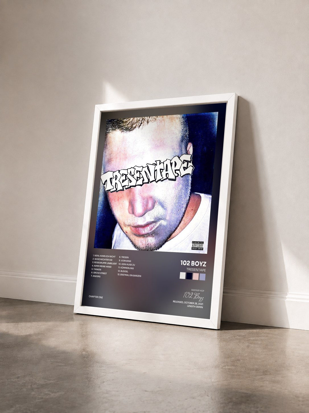 #blanc Tableau de l'album Tresentape de 102 Boyz vu de trois quarts, cadre blanc