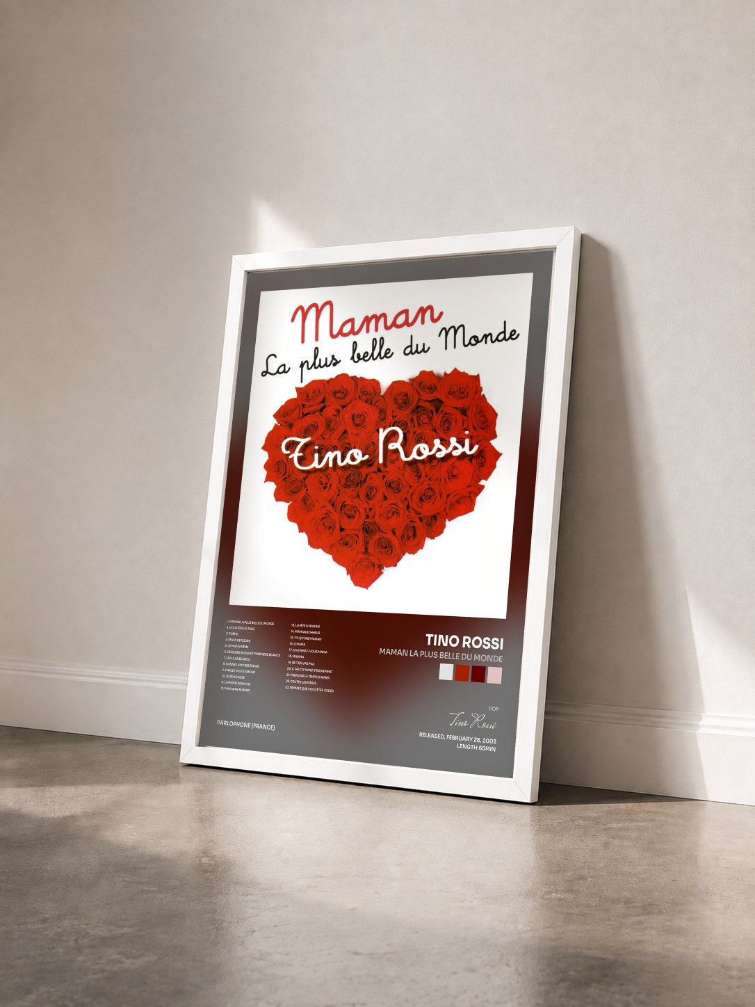 #blanc Tableau de l'album Maman La Plus Belle Du Monde de Tino Rossi vu de trois quarts, cadre blanc