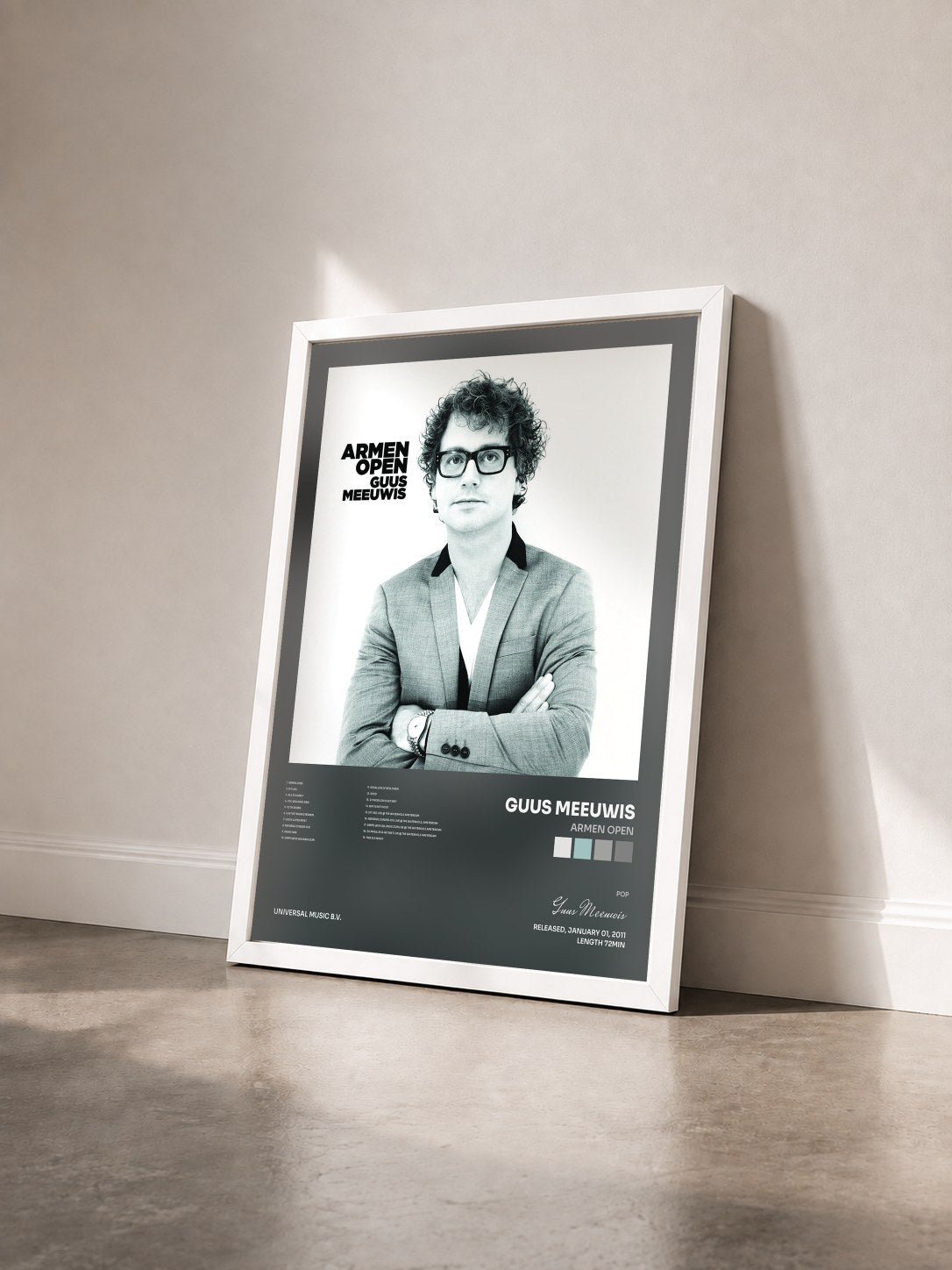 #blanc Tableau de l'album Armen Open de Guus Meeuwis vu de trois quarts, cadre blanc