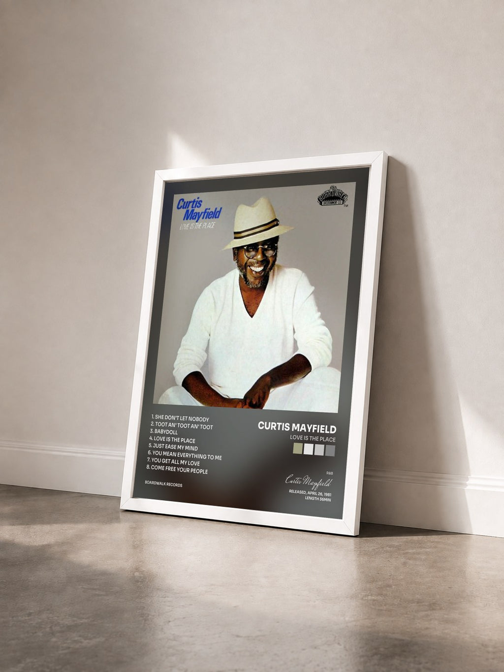 #blanc Love is the Place von Curtis Mayfield als gerahmter Kunstdruck von schräg gesehen, weißer Rahmen
