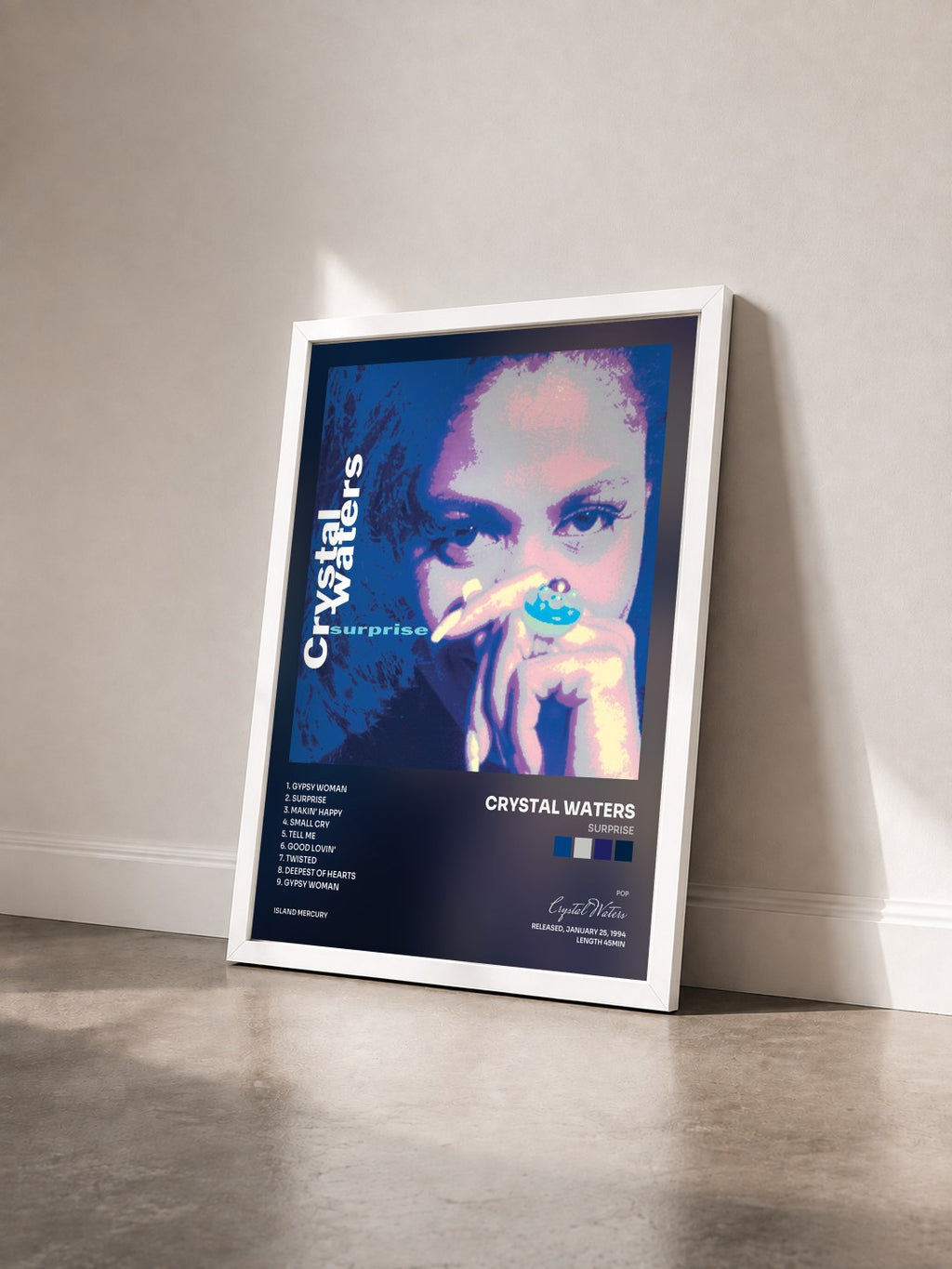 #blanc Tableau de l'album Surprise de Crystal Waters vu de trois quarts, cadre blanc