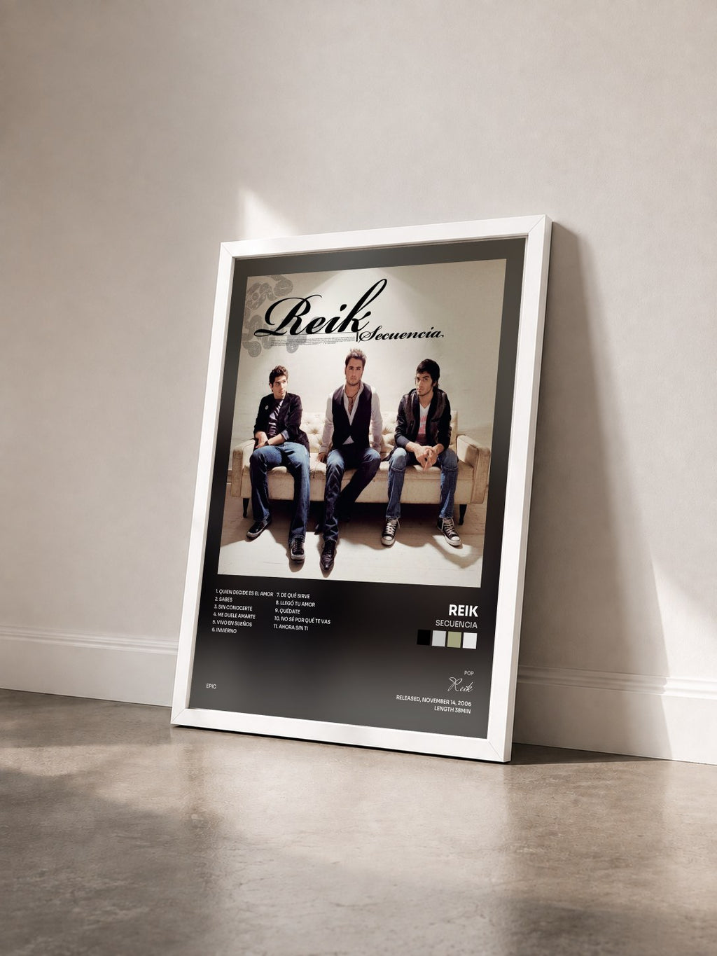 #blanc Tableau de l'album Secuencia de Reik vu de trois quarts, cadre blanc