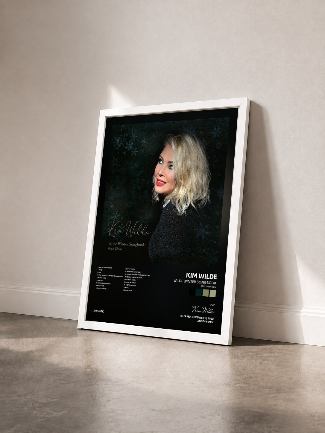 #blanc Tableau de l'album Wilde Winter Songbook (Deluxe Edition) de Kim Wilde vu de trois quarts, cadre blanc
