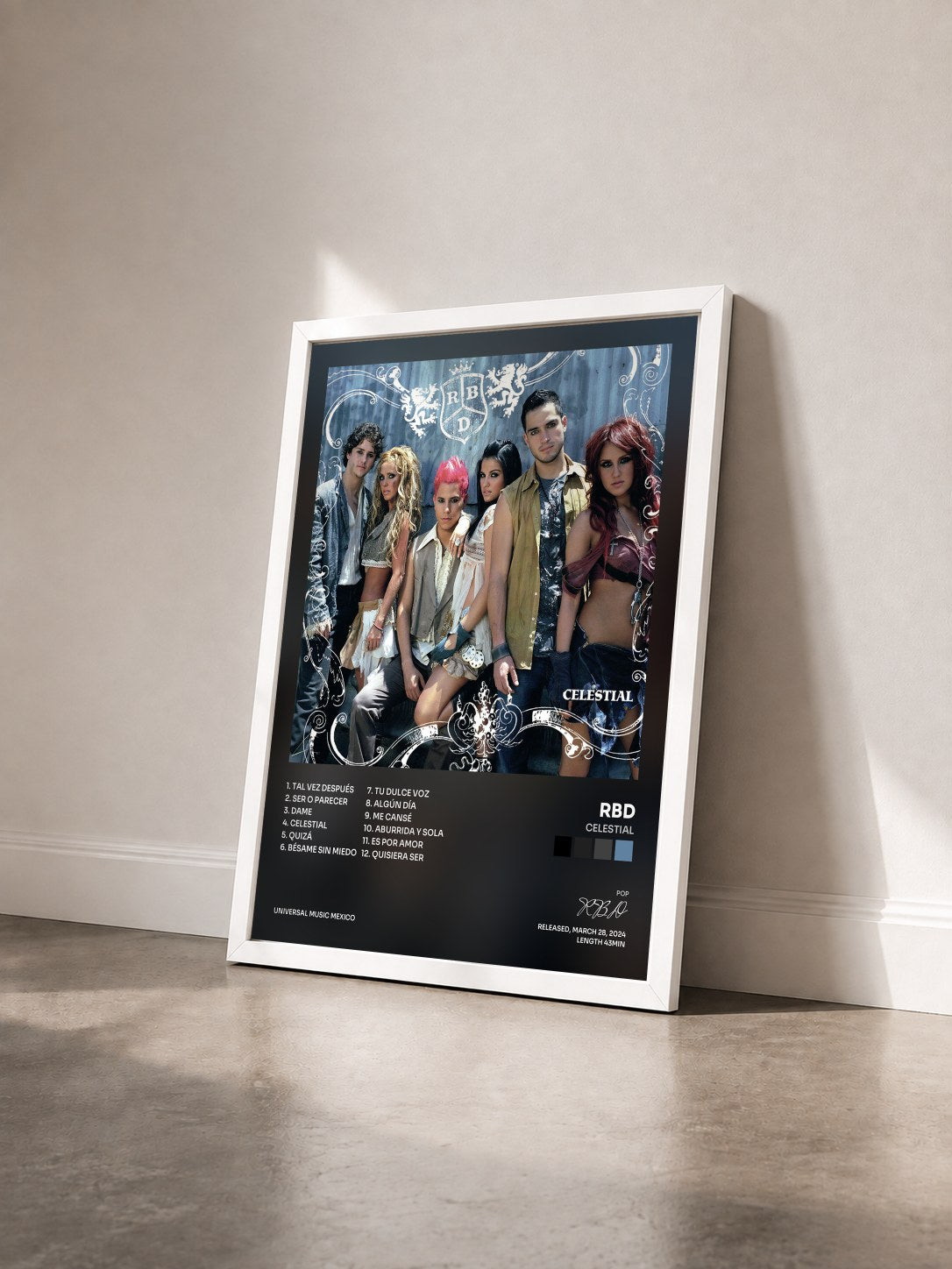 #blanc Tableau de l'album Celestial de RBD vu de trois quarts, cadre blanc