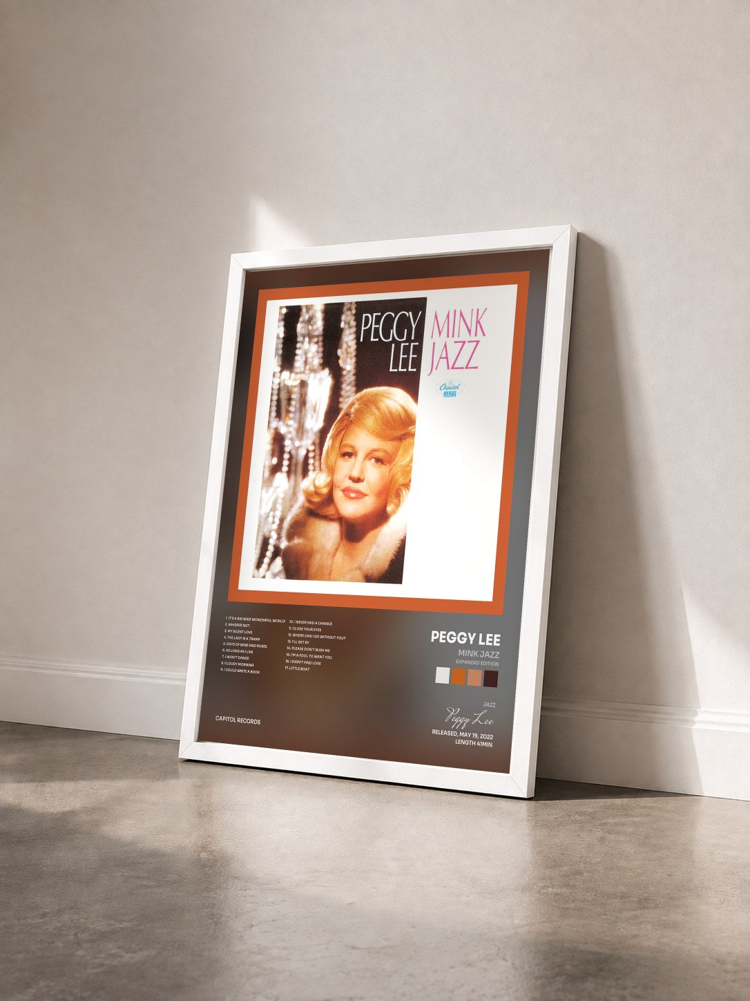 #blanc Tableau de l'album Mink Jazz (Expanded Edition) de Peggy Lee vu de trois quarts, cadre blanc