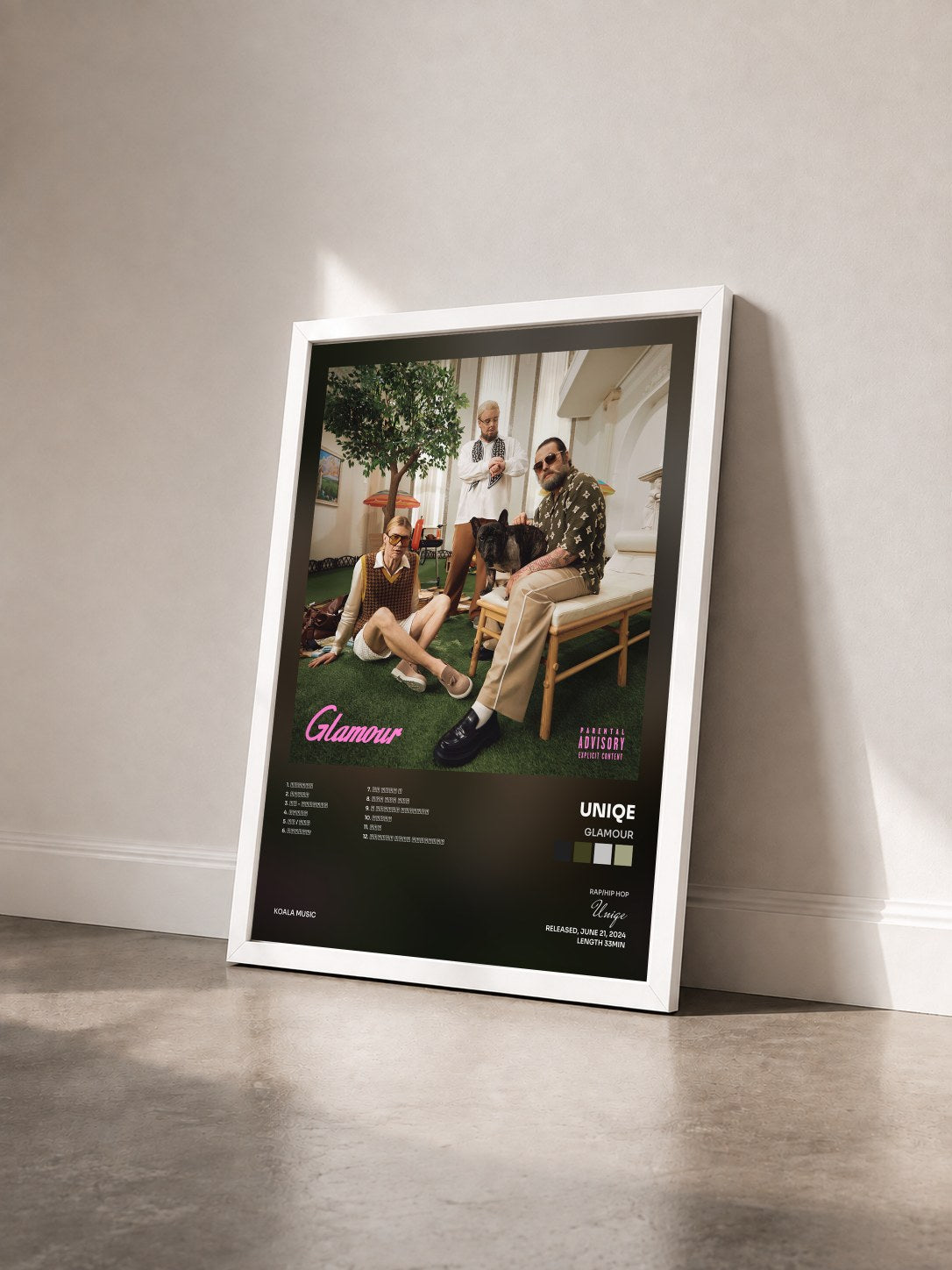 #blanc Tableau de l'album GLAMOUR de Uniqe vu de trois quarts, cadre blanc