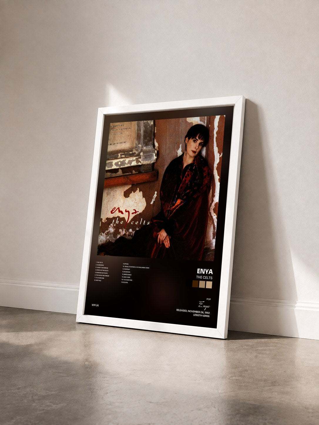 #blanc Tableau de l'album The Celts de Enya vu de trois quarts, cadre blanc