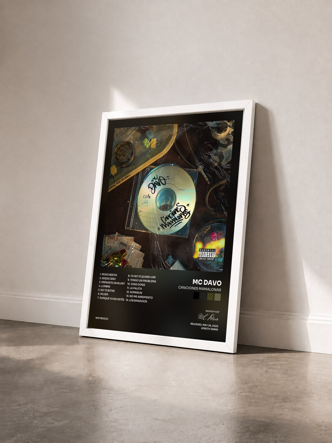 #blanc Tableau de l'album Canciones Mamalonas de MC Davo vu de trois quarts, cadre blanc