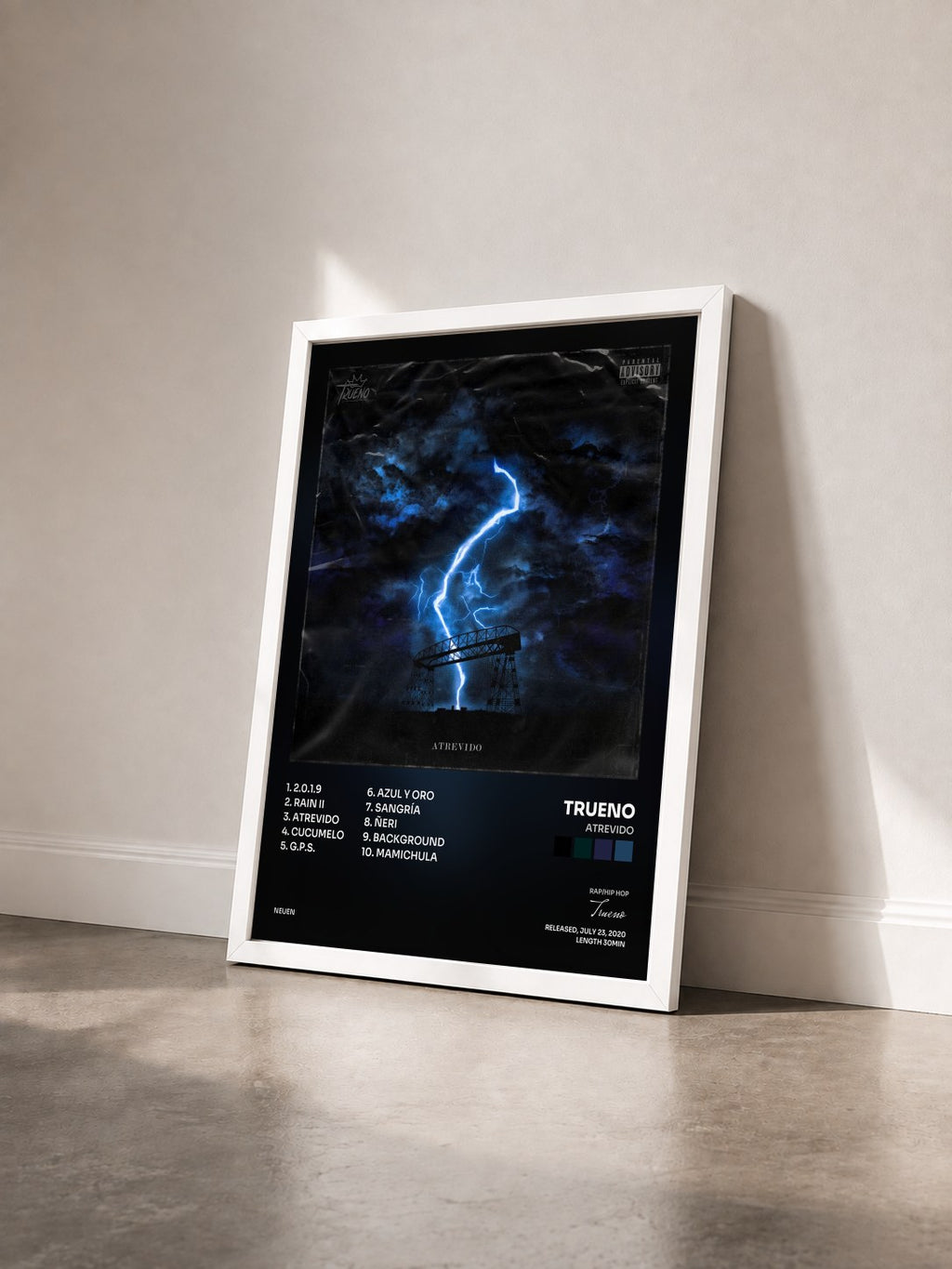 #blanc Tableau de l'album Atrevido de Trueno vu de trois quarts, cadre blanc
