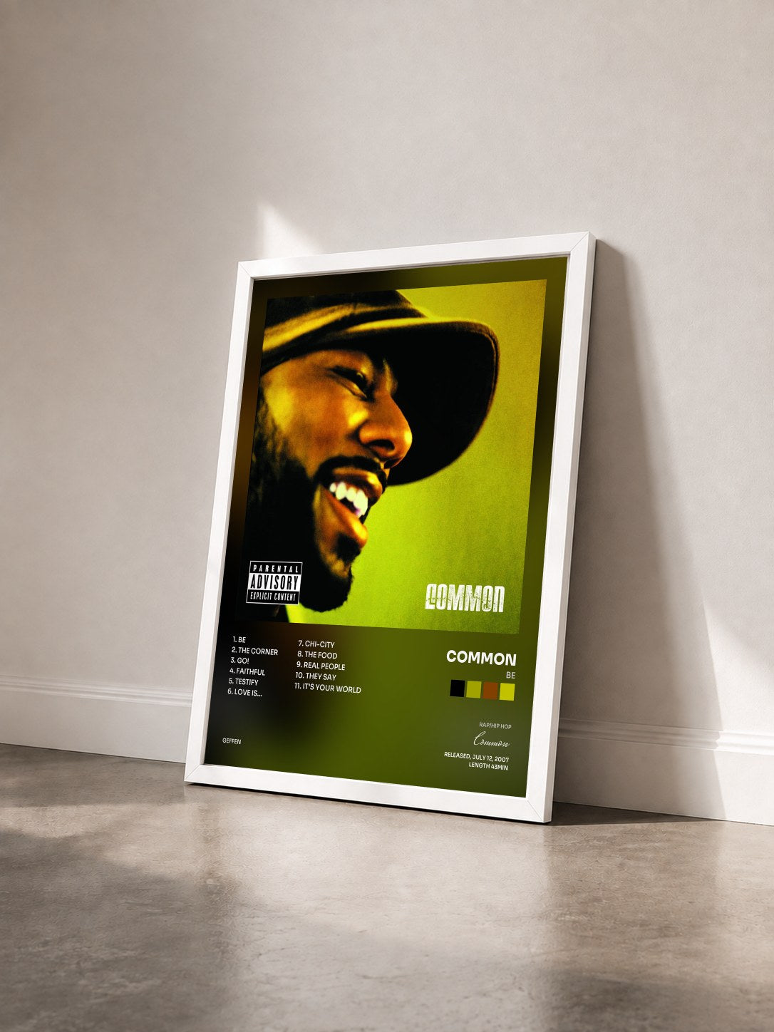 #blanc Tableau de l'album Be de Common vu de trois quarts, cadre blanc