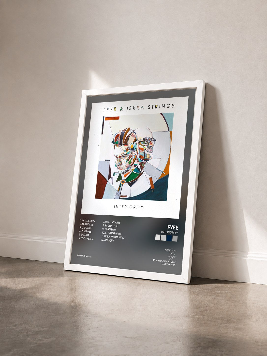 #blanc Tableau de l'album Interiority de Fyfe vu de trois quarts, cadre blanc