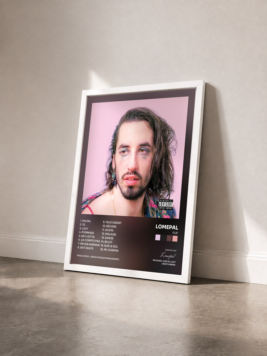 #blanc Tableau de l'album FLIP de Lomepal vu de trois quarts, cadre blanc