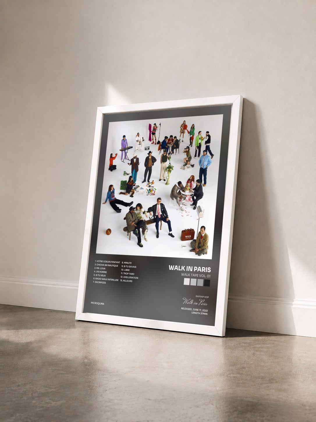 #blanc Tableau de l'album Walk Tape Vol. 01 de Walk in Paris vu de trois quarts, cadre blanc