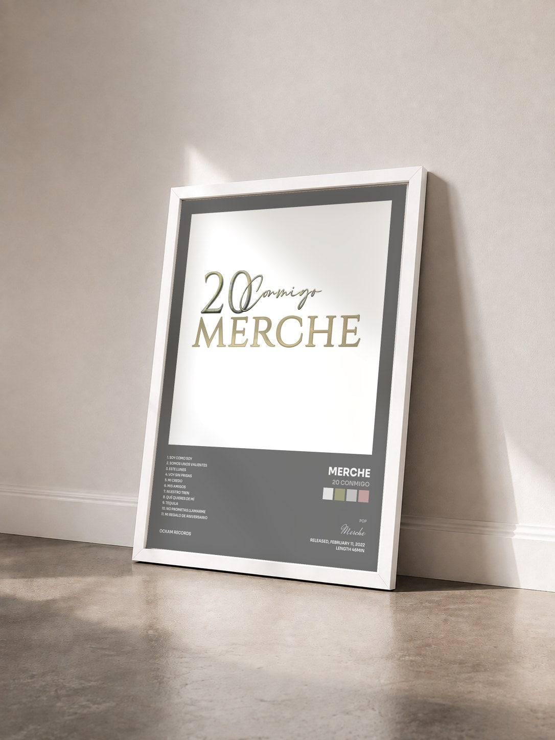 #blanc Tableau de l'album 20 Conmigo de Merche vu de trois quarts, cadre blanc