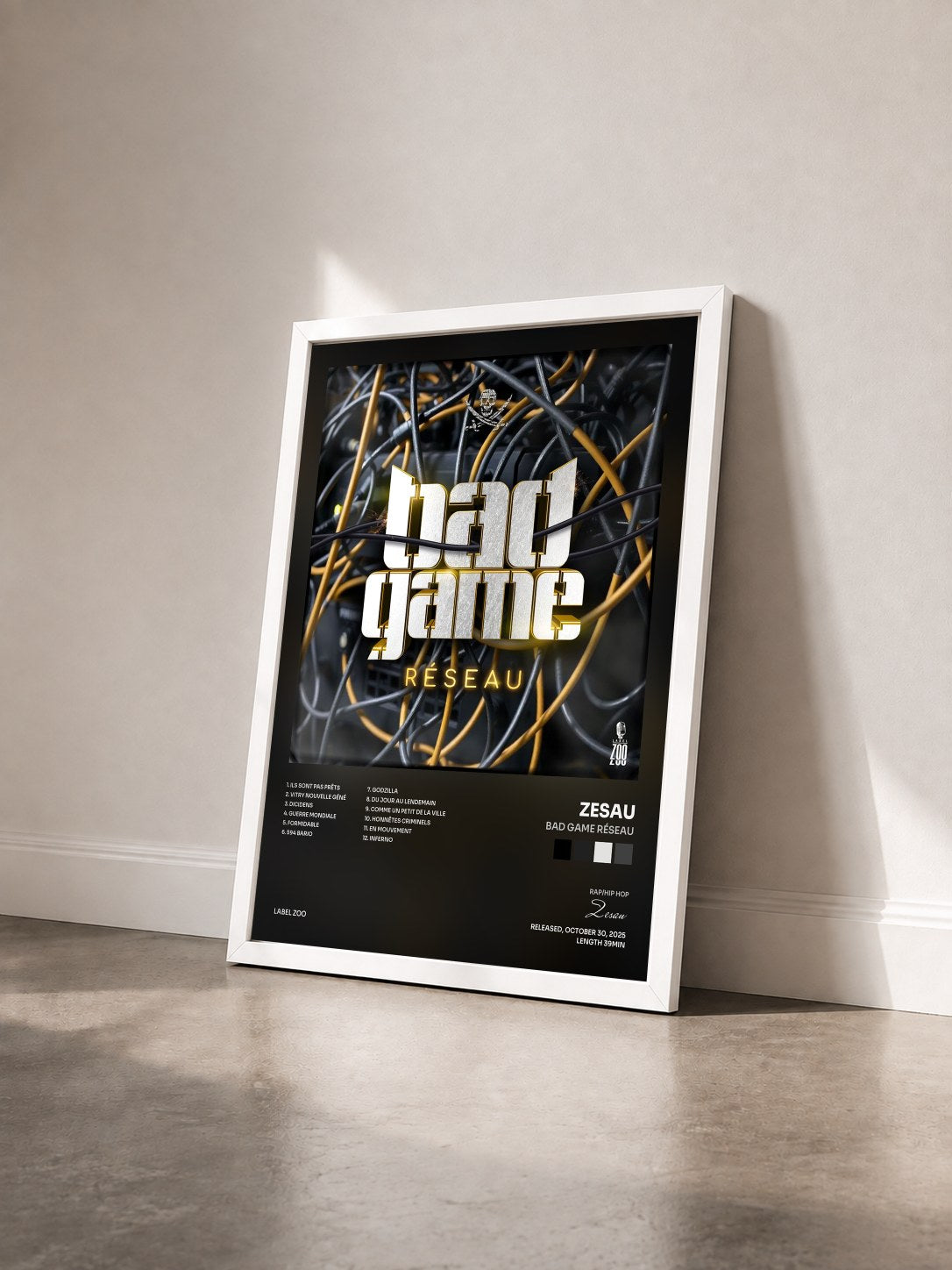 #blanc Tableau de l'album Bad Game Réseau de Zesau vu de trois quarts, cadre blanc
