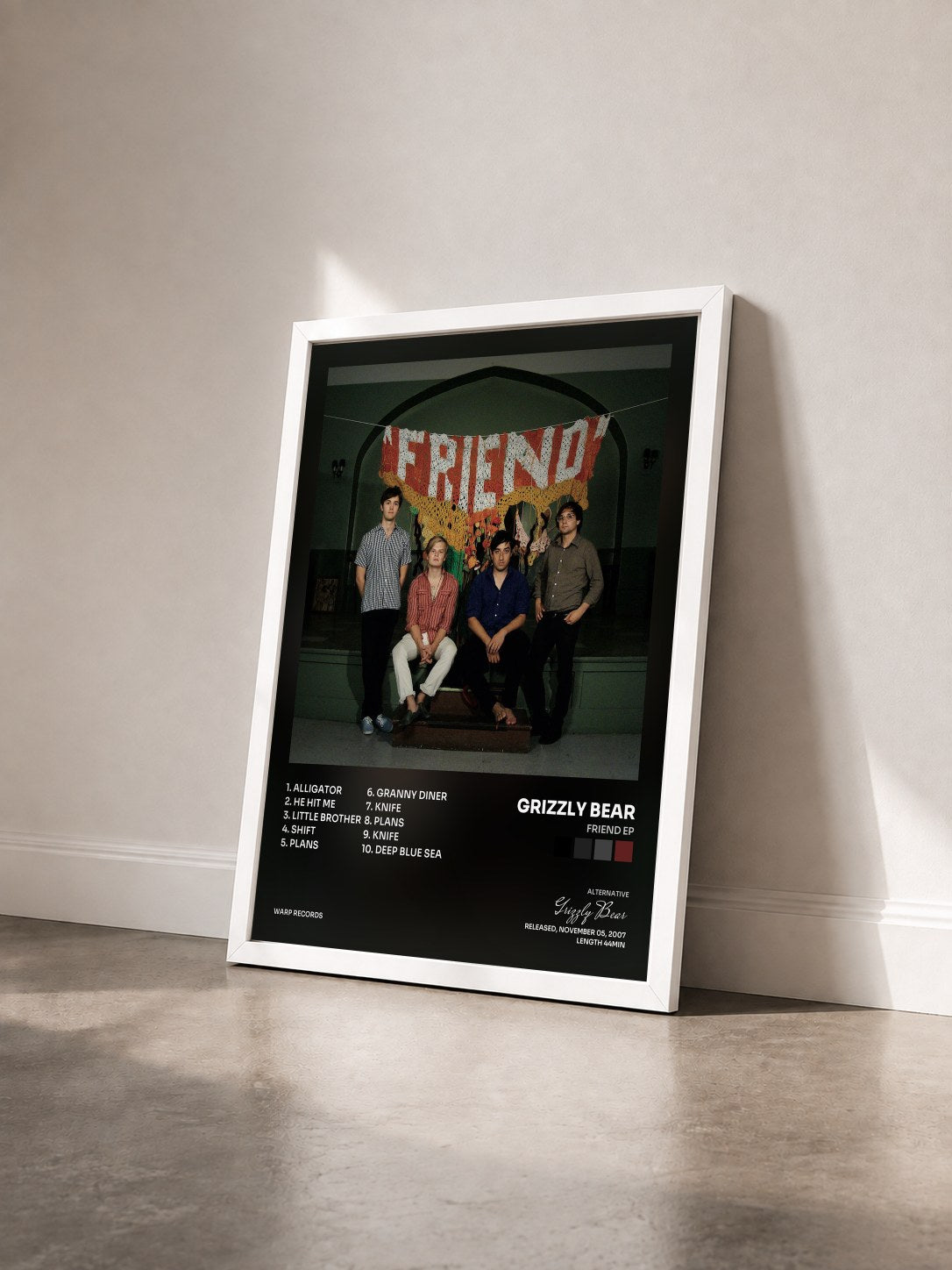 #blanc Tableau de l'album Friend EP de Grizzly Bear vu de trois quarts, cadre blanc