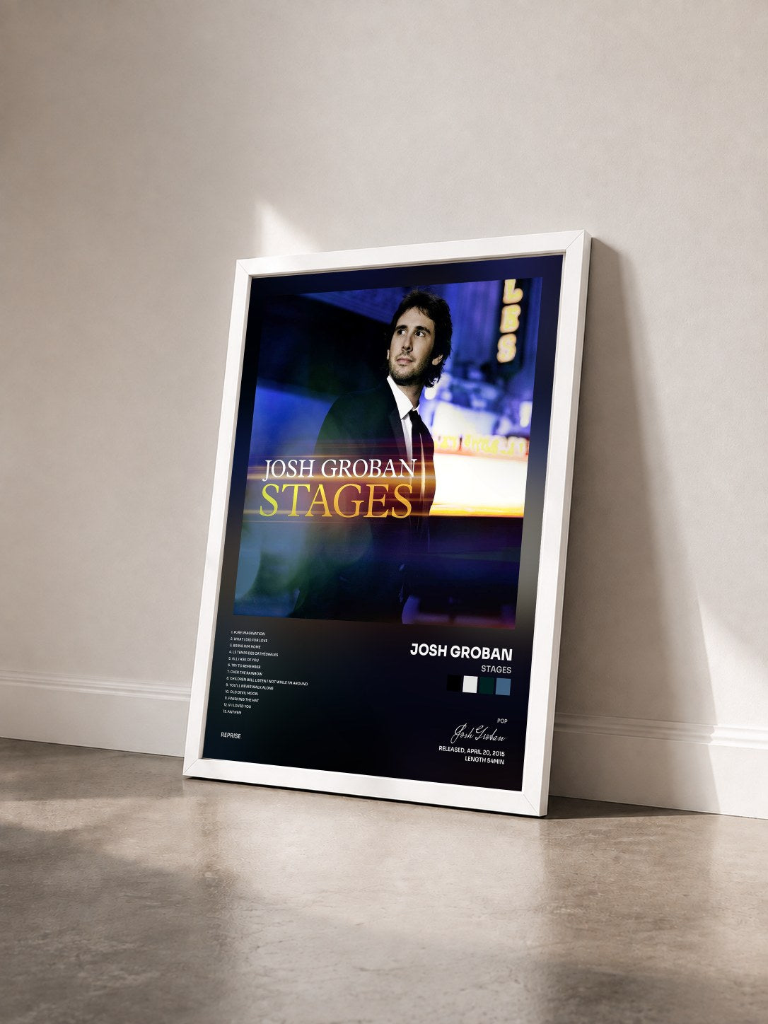 #blanc Tableau de l'album Stages de Josh Groban vu de trois quarts, cadre blanc