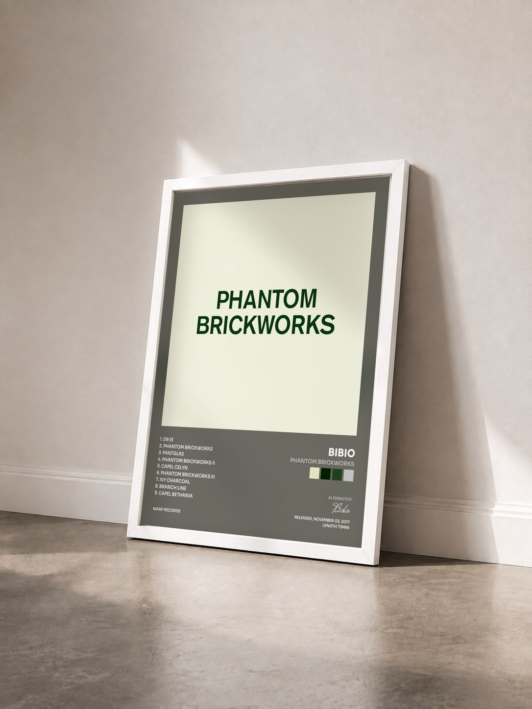 #blanc Tableau de l'album PHANTOM BRICKWORKS de Bibio vu de trois quarts, cadre blanc