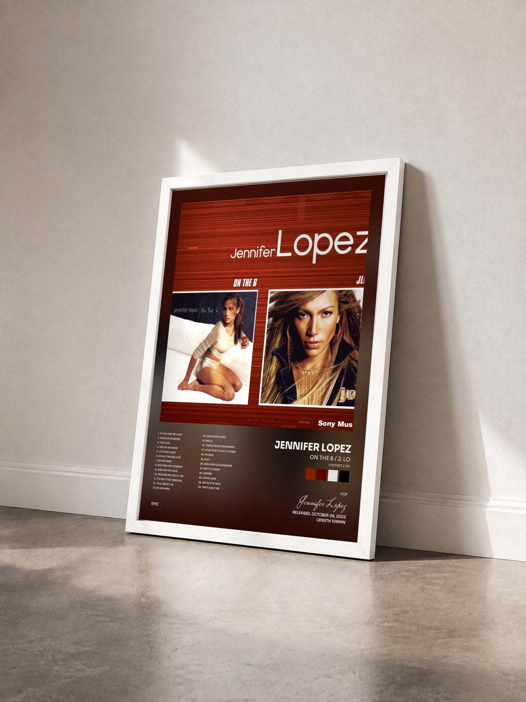#blanc Tableau de l'album On The 6 / J. Lo (Coffret 2 CD) de Jennifer Lopez vu de trois quarts, cadre blanc