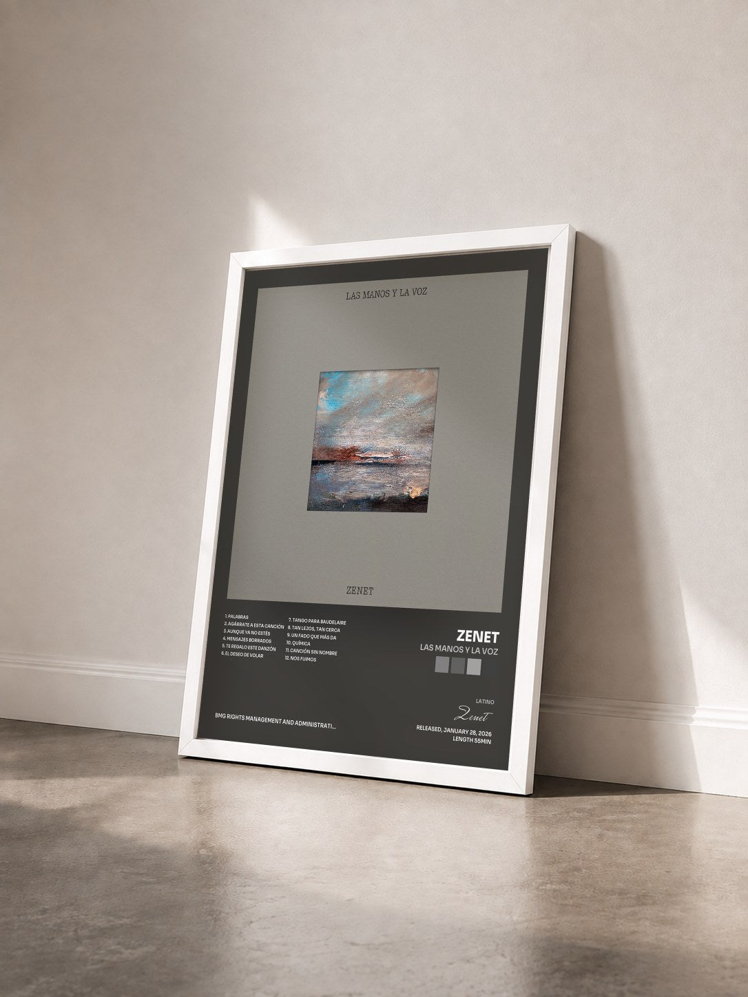 #blanc Tableau de l'album Las Manos y la Voz de Zenet vu de trois quarts, cadre blanc