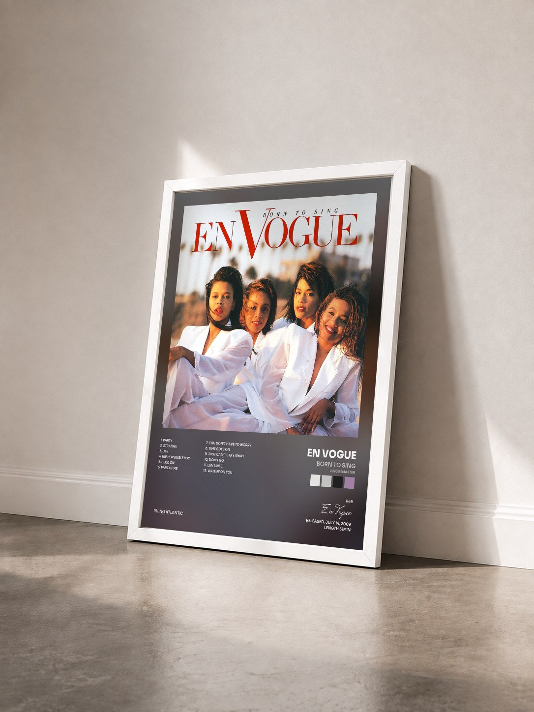 #blanc Tableau de l'album Born to Sing (2020 Remaster) de En Vogue vu de trois quarts, cadre blanc