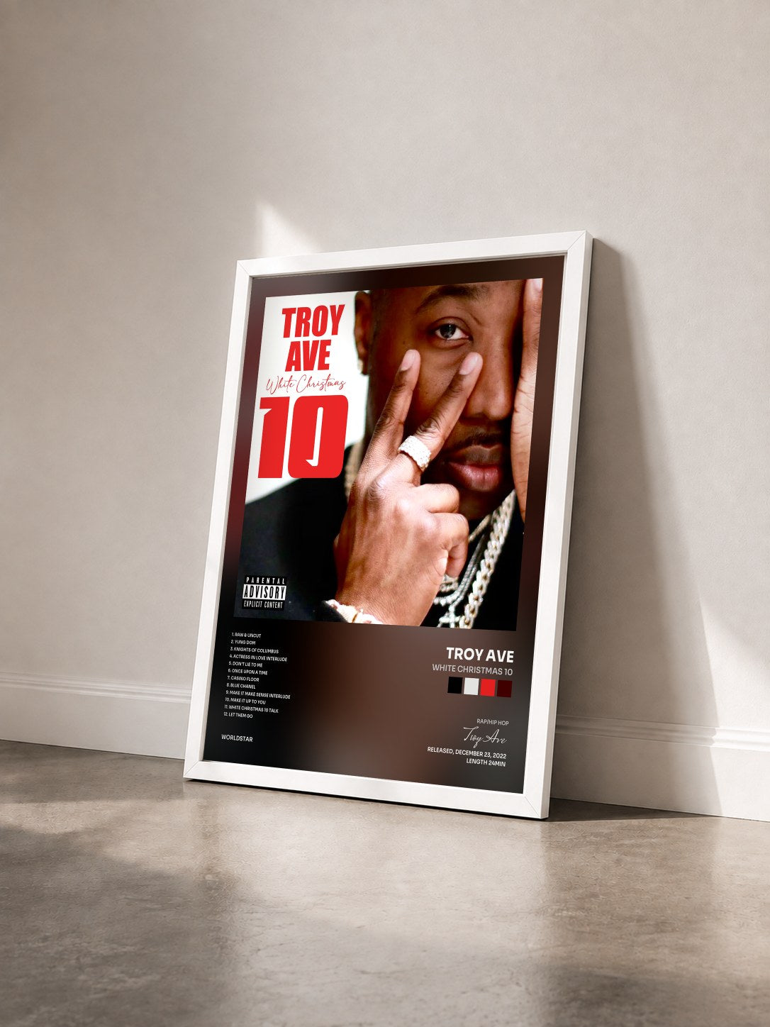 #blanc Tableau de l'album White Christmas 10 de Troy Ave vu de trois quarts, cadre blanc