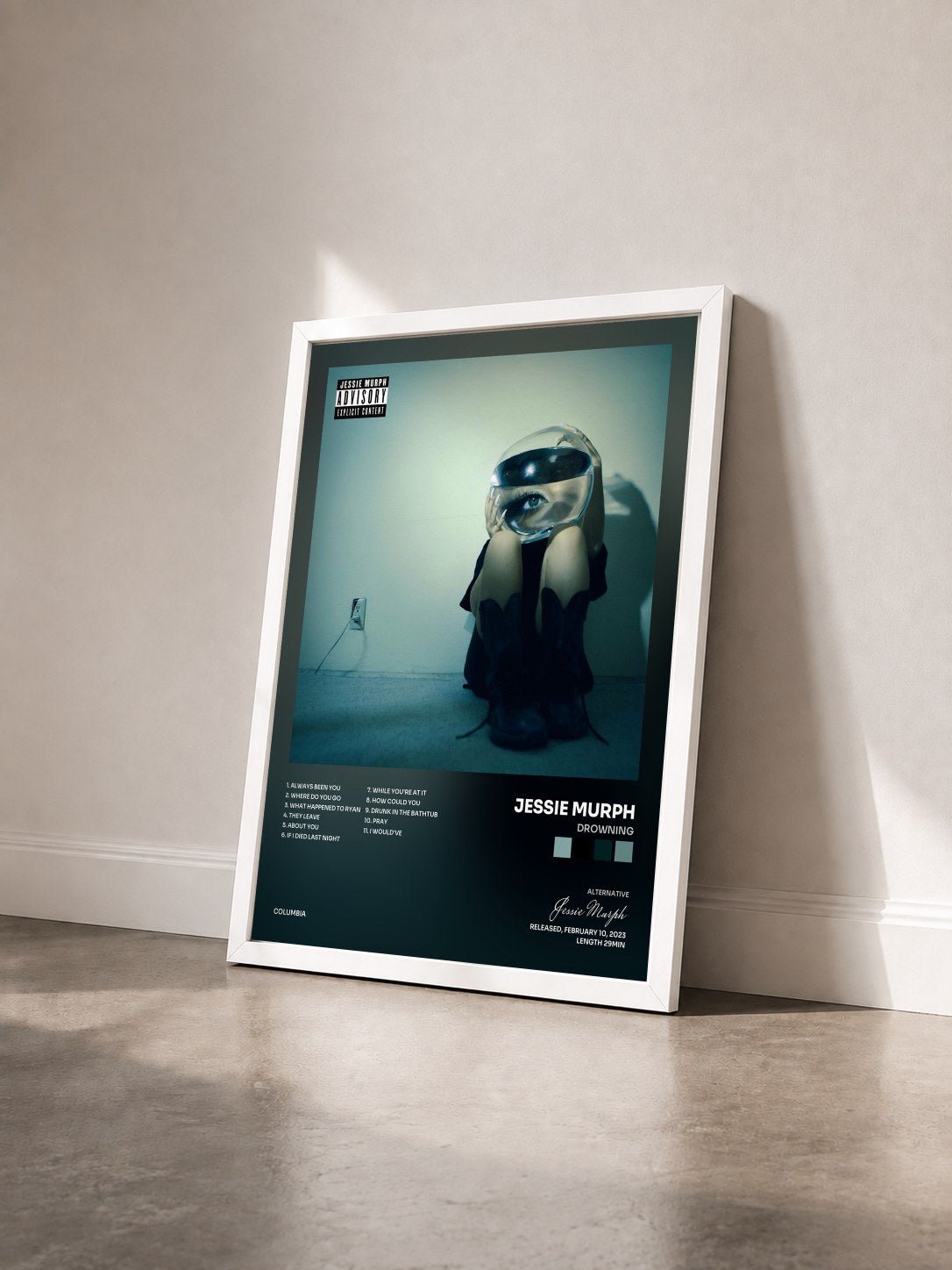 #blanc Tableau de l'album drowning de Jessie Murph vu de trois quarts, cadre blanc