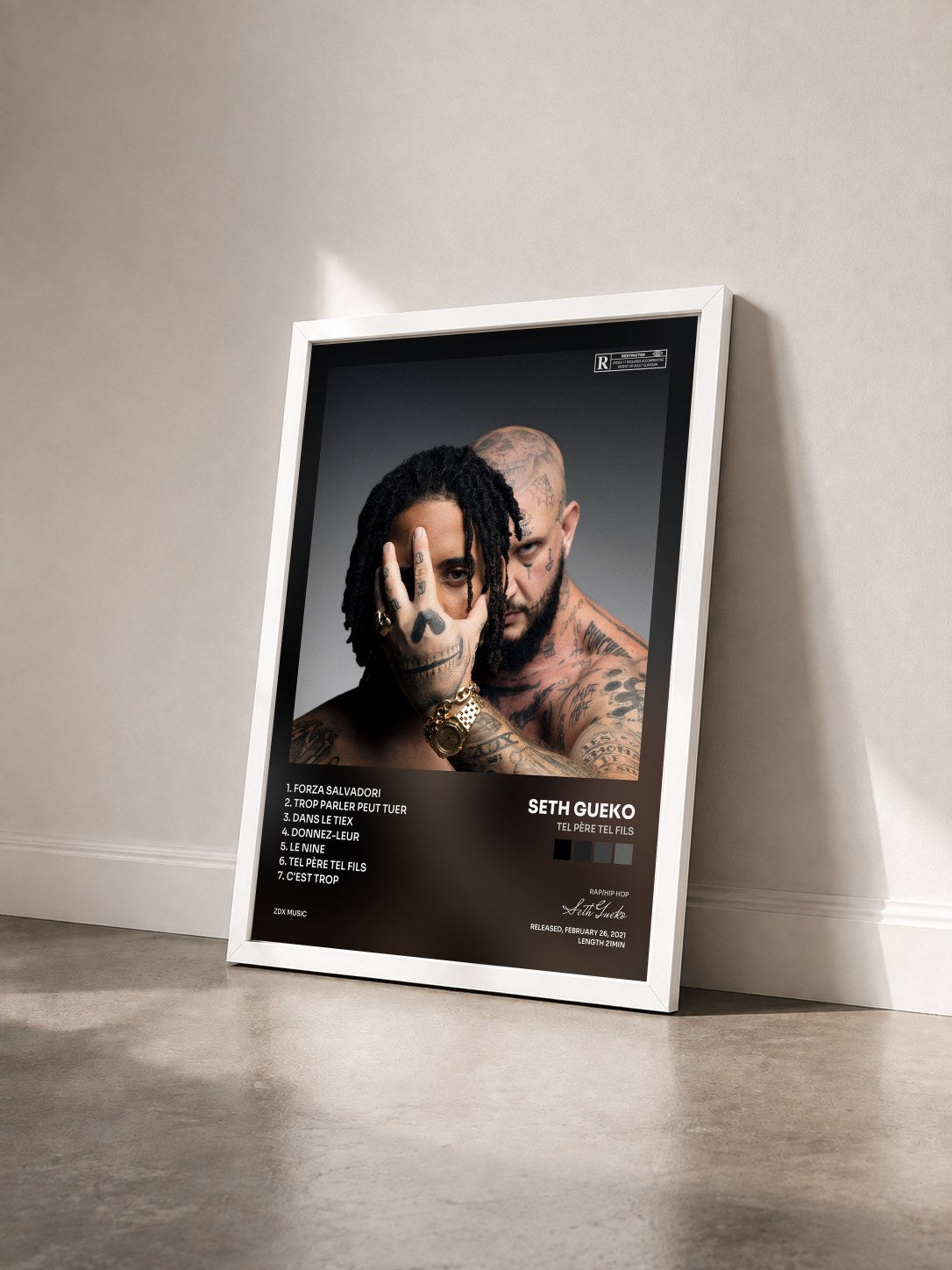 #blanc Tableau de l'album Tel père tel fils de Seth Gueko vu de trois quarts, cadre blanc