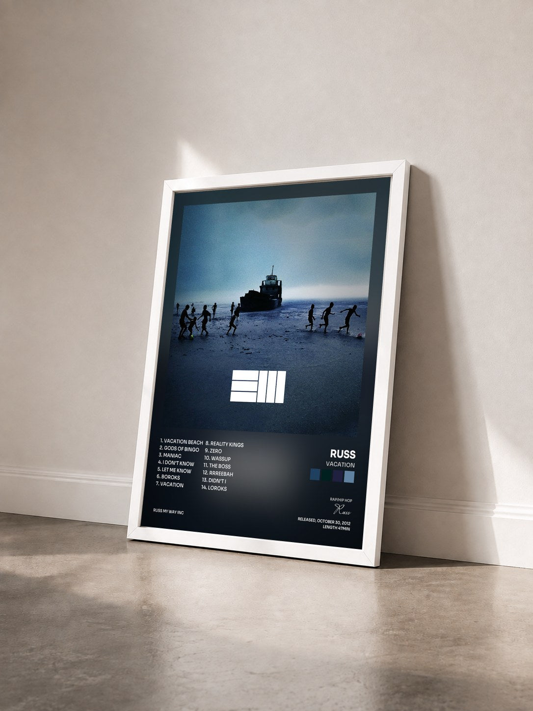 #blanc Tableau de l'album Vacation de Russ vu de trois quarts, cadre blanc