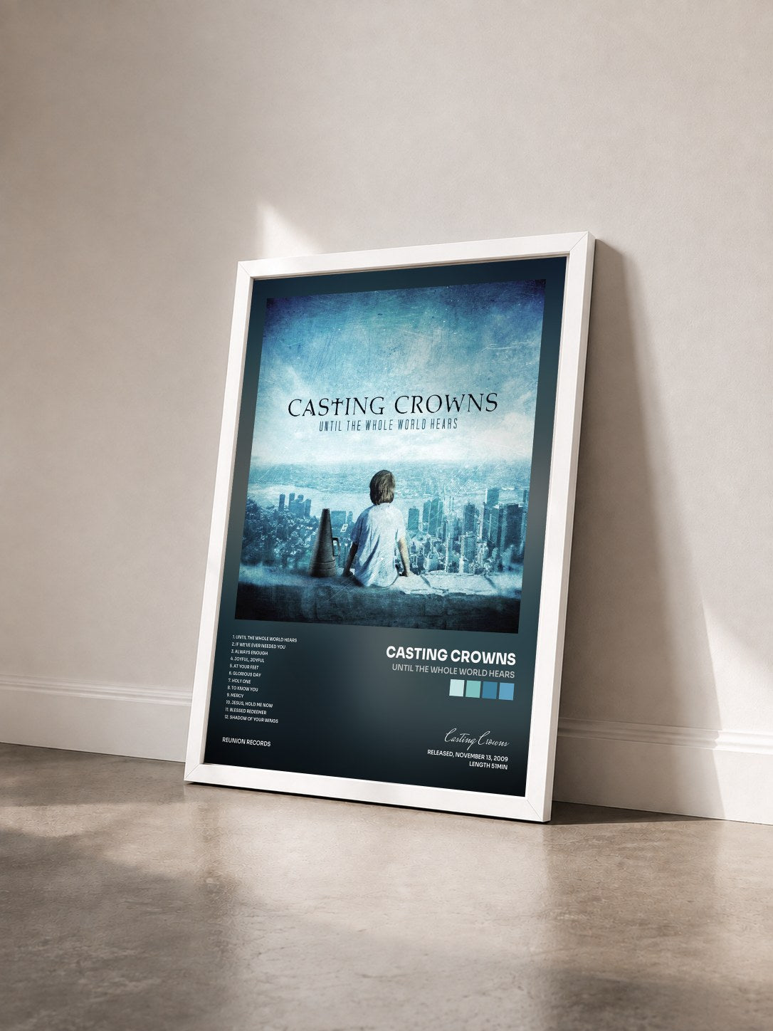 #blanc Tableau de l'album Until The Whole World Hears de Casting Crowns vu de trois quarts, cadre blanc