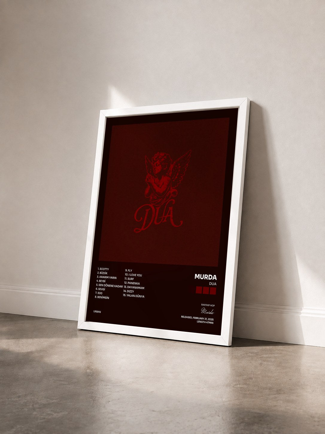#blanc Tableau de l'album DUA de Murda vu de trois quarts, cadre blanc
