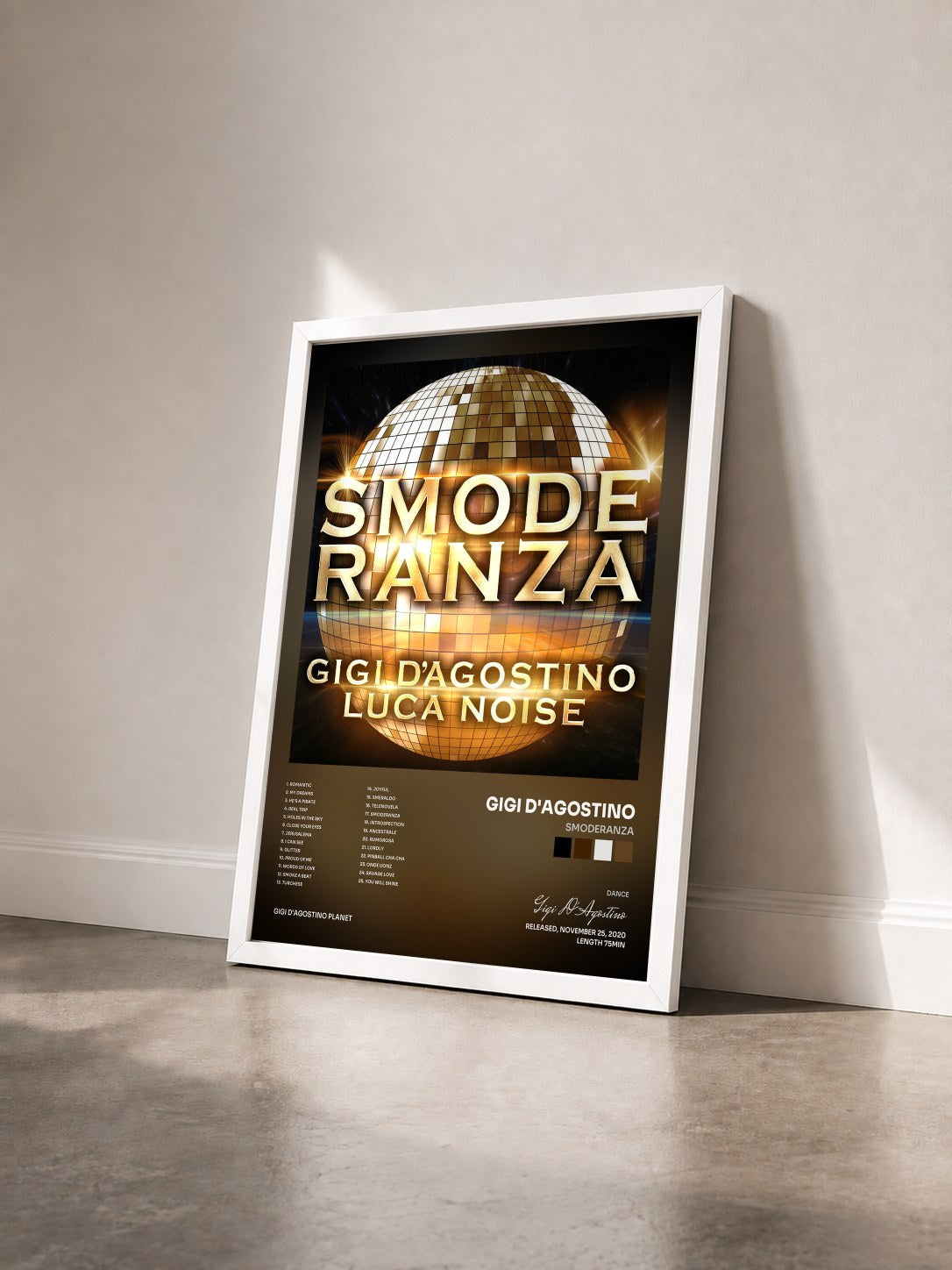 #blanc Tableau de l'album Smoderanza de Gigi D'Agostino vu de trois quarts, cadre blanc