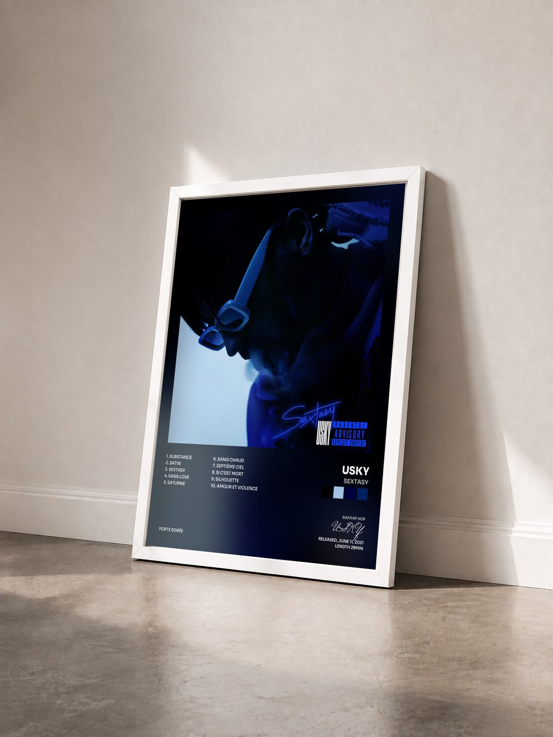 #blanc Tableau de l'album SEXTASY de USKY vu de trois quarts, cadre blanc