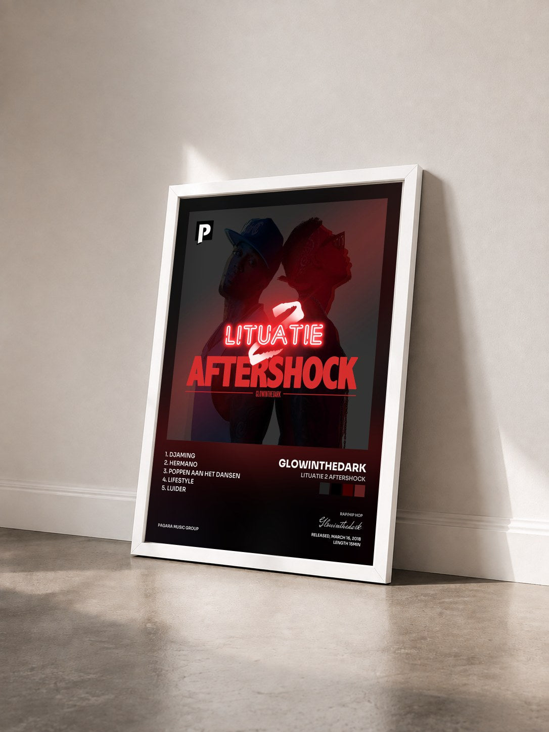 #blanc Tableau de l'album Lituatie 2 Aftershock de Glowinthedark vu de trois quarts, cadre blanc