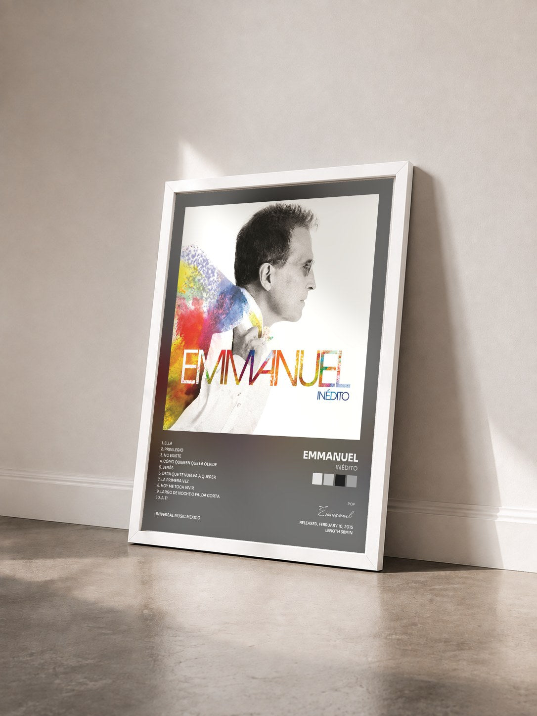 #blanc Tableau de l'album Inédito de Emmanuel vu de trois quarts, cadre blanc