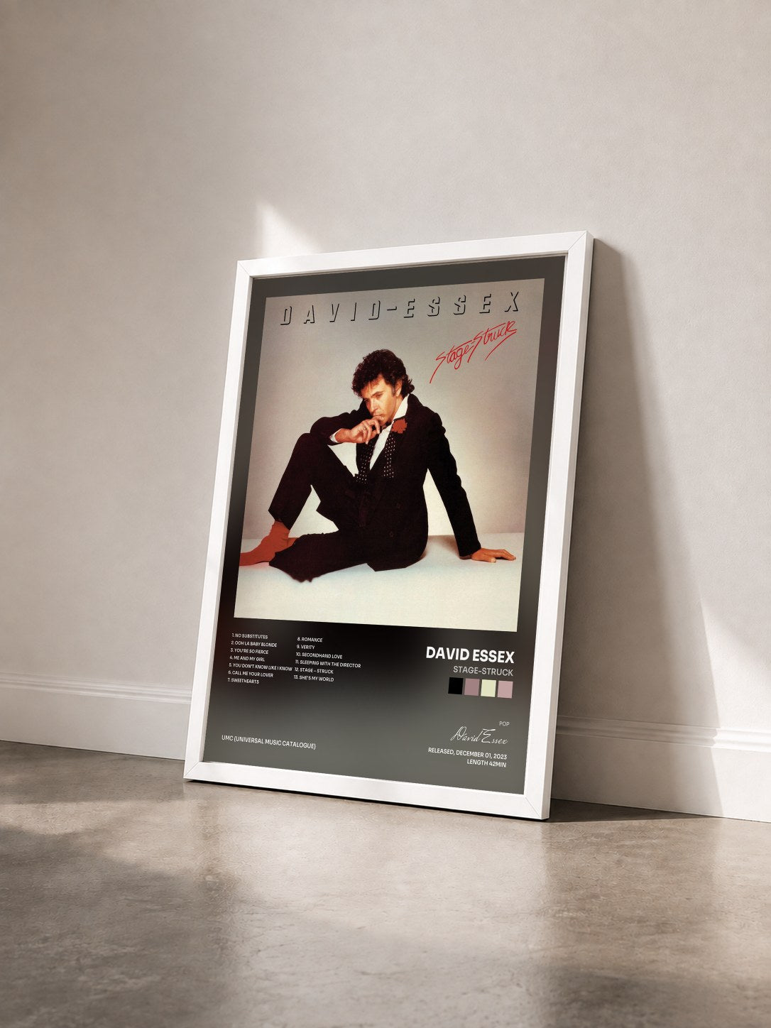 #blanc Tableau de l'album Stage-Struck de David Essex vu de trois quarts, cadre blanc