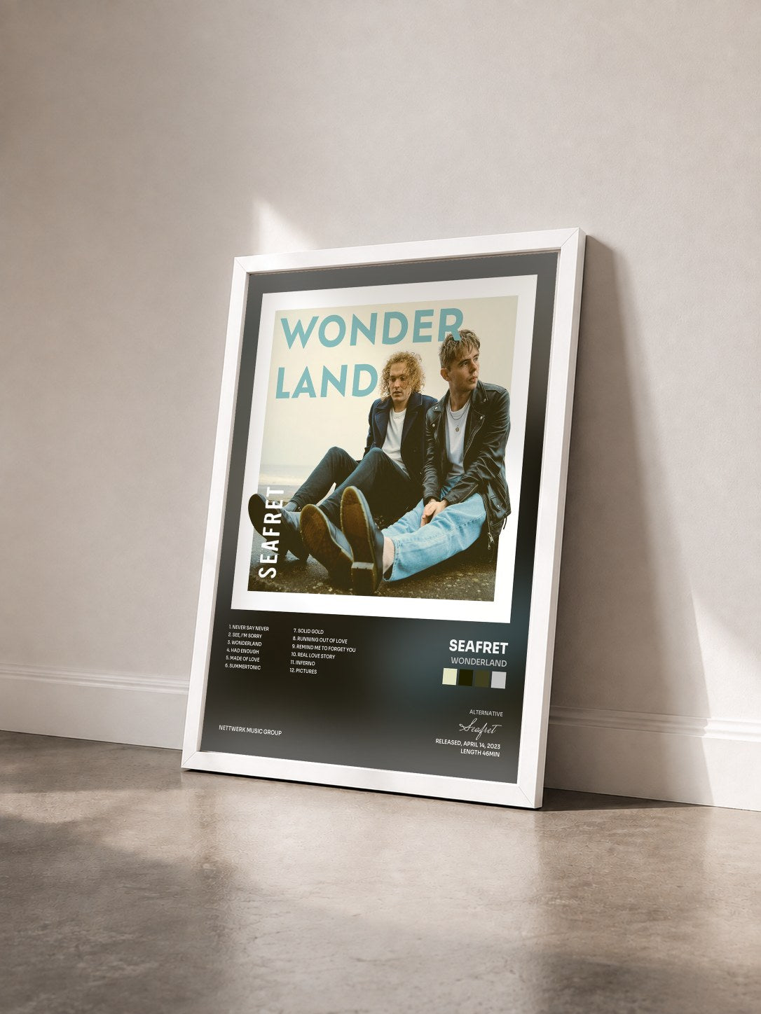 #blanc Tableau de l'album Wonderland de Seafret vu de trois quarts, cadre blanc