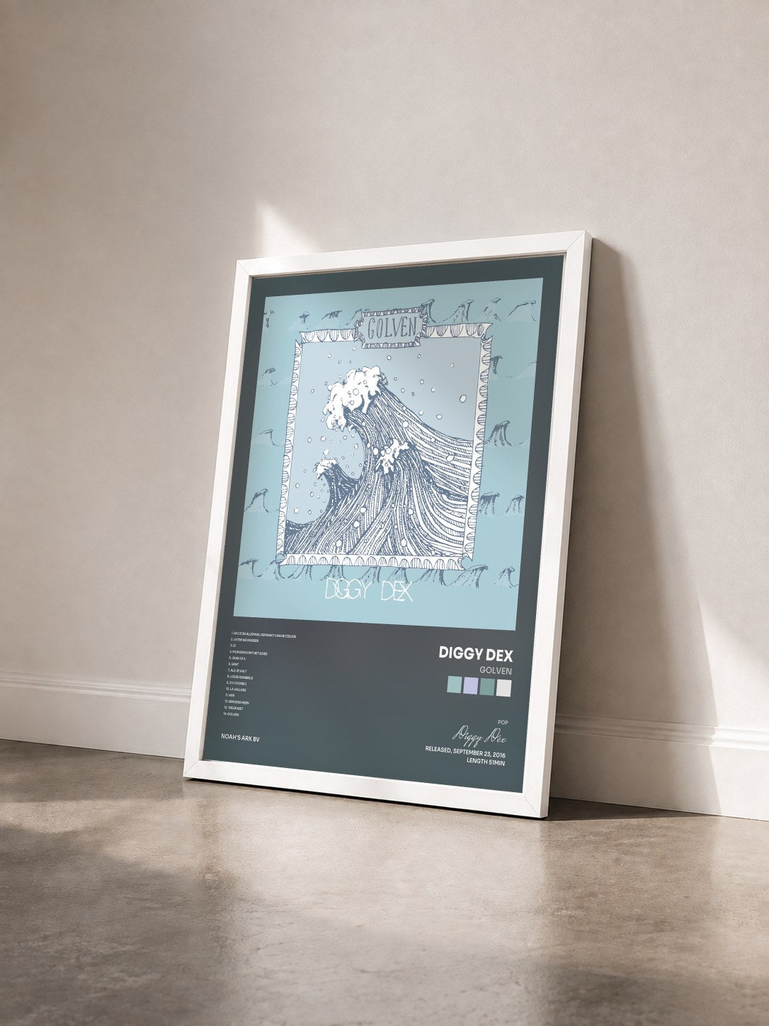 #blanc Tableau de l'album Golven de Diggy Dex vu de trois quarts, cadre blanc