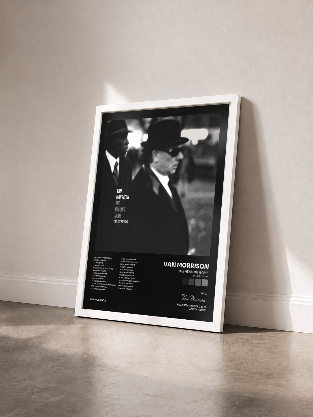 #blanc Tableau de l'album The Healing Game (Deluxe Edition) de Van Morrison vu de trois quarts, cadre blanc