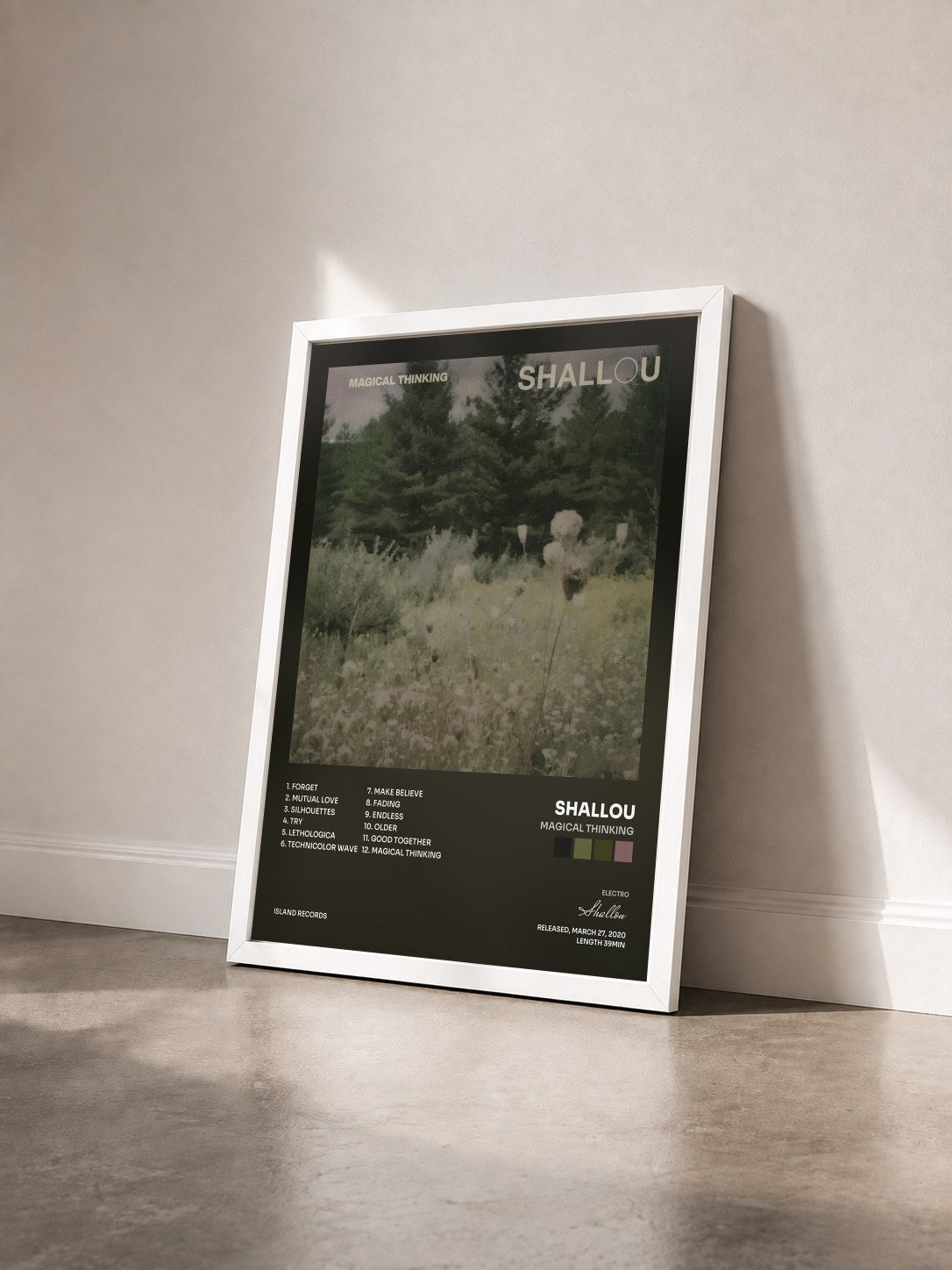#blanc Tableau de l'album Magical Thinking de Shallou vu de trois quarts, cadre blanc