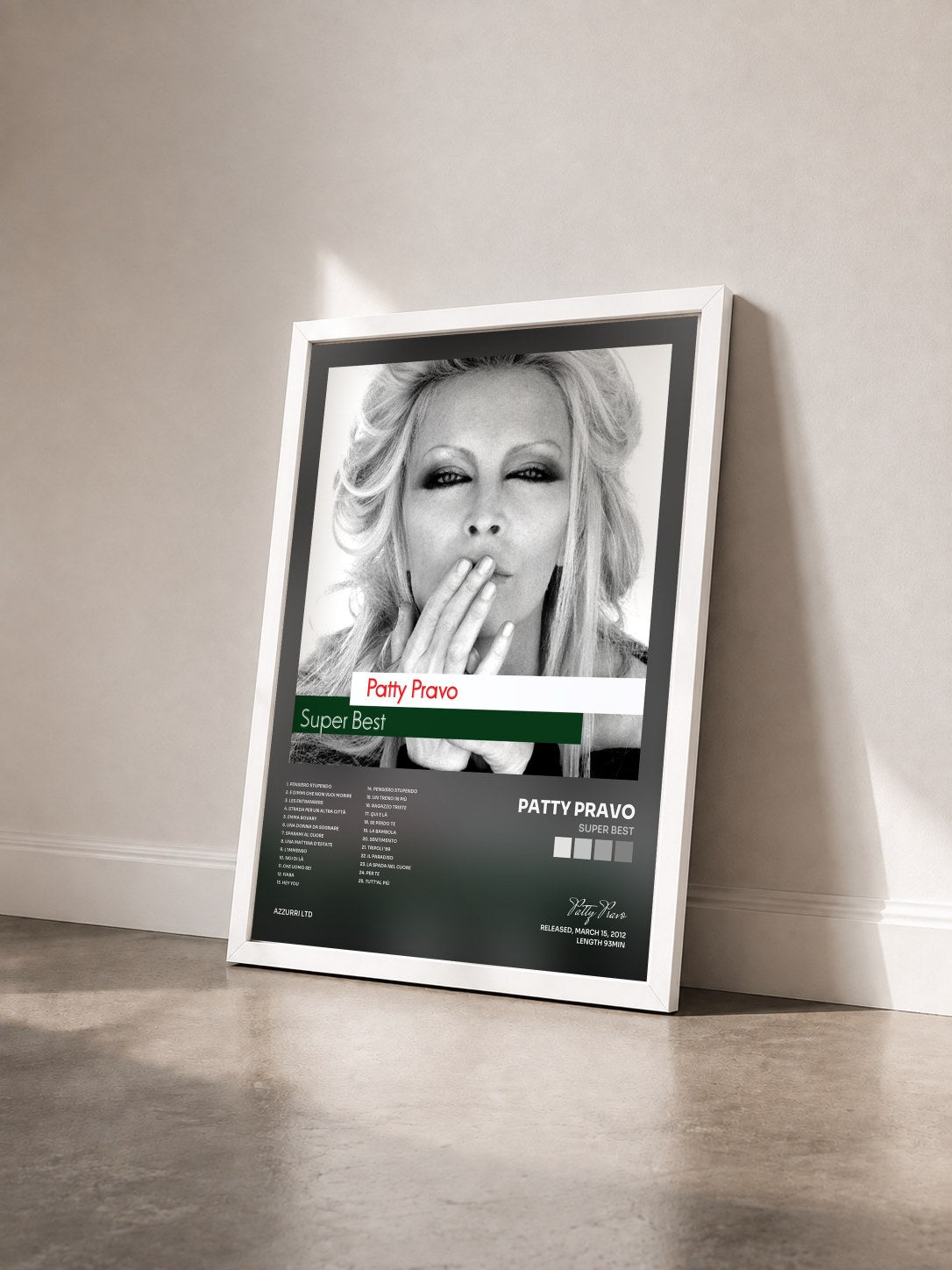 #blanc Tableau de l'album Super Best de Patty Pravo vu de trois quarts, cadre blanc