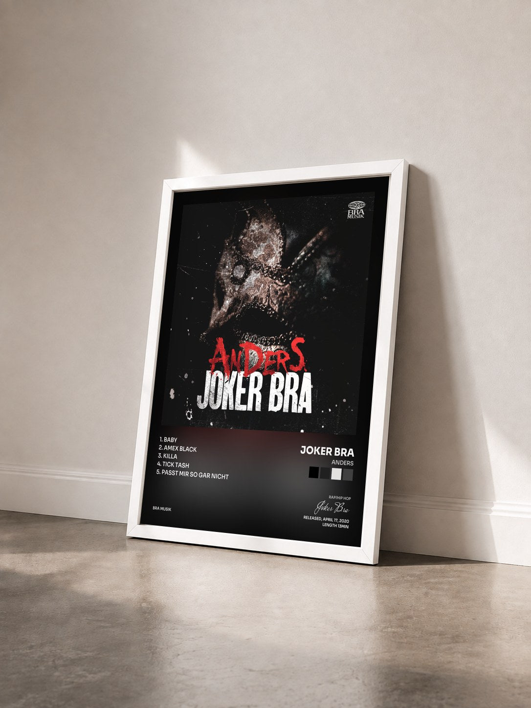#blanc Tableau de l'album ANDERS de Joker Bra vu de trois quarts, cadre blanc