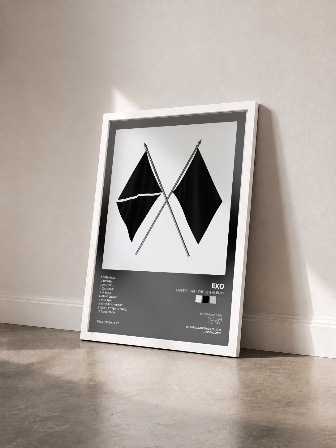 #blanc Tableau de l'album OBSESSION - The 6th Album de EXO vu de trois quarts, cadre blanc