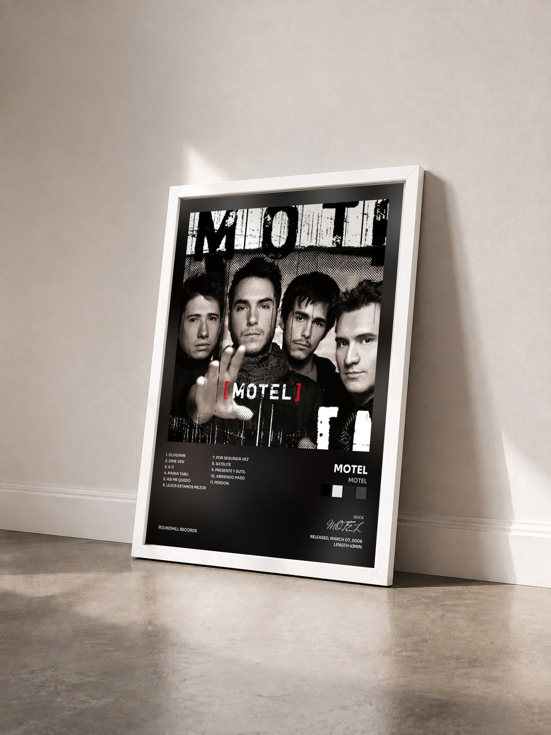 #blanc Tableau de l'album Motel de MOTEL vu de trois quarts, cadre blanc