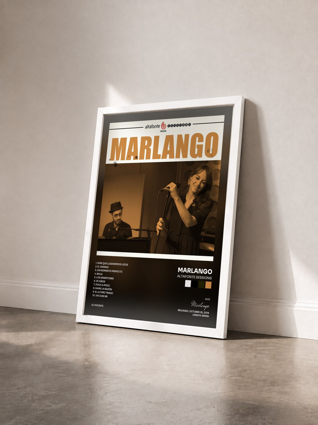 #blanc Tableau de l'album Altafonte Sessions de Marlango vu de trois quarts, cadre blanc